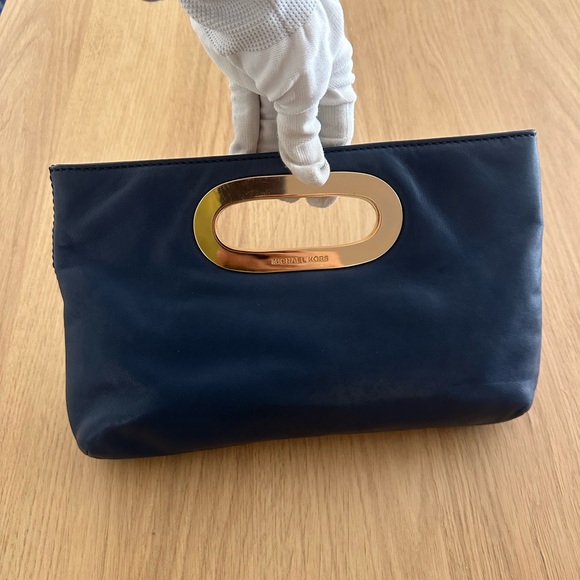 Michael Kors clutch handbag - Picture 4 of 14